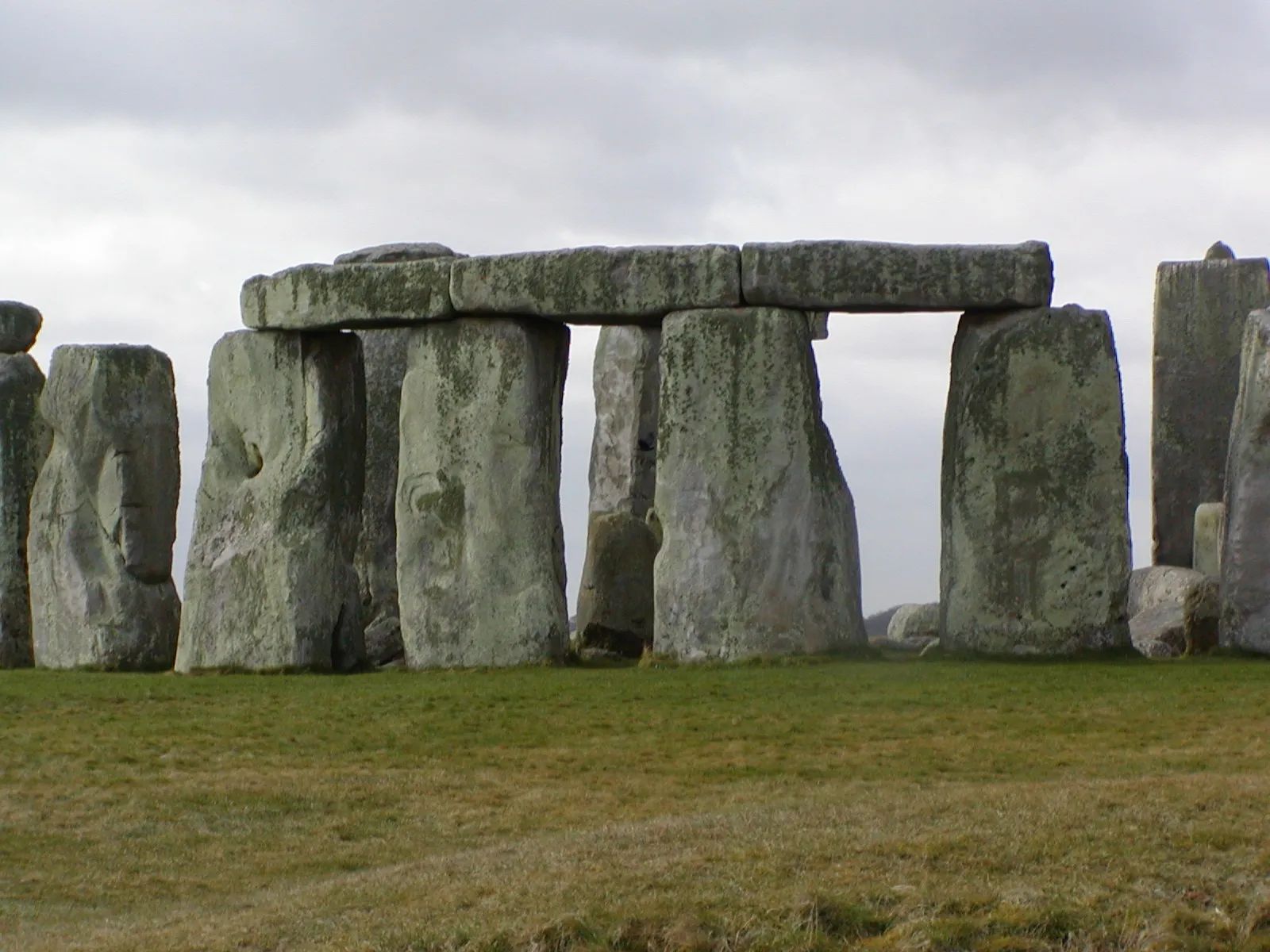 A photo of stonehenge