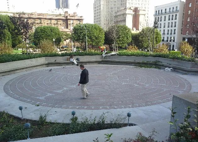 Photo of the outdoor labyrinth at Grace Cathedral, in San Francisco, California