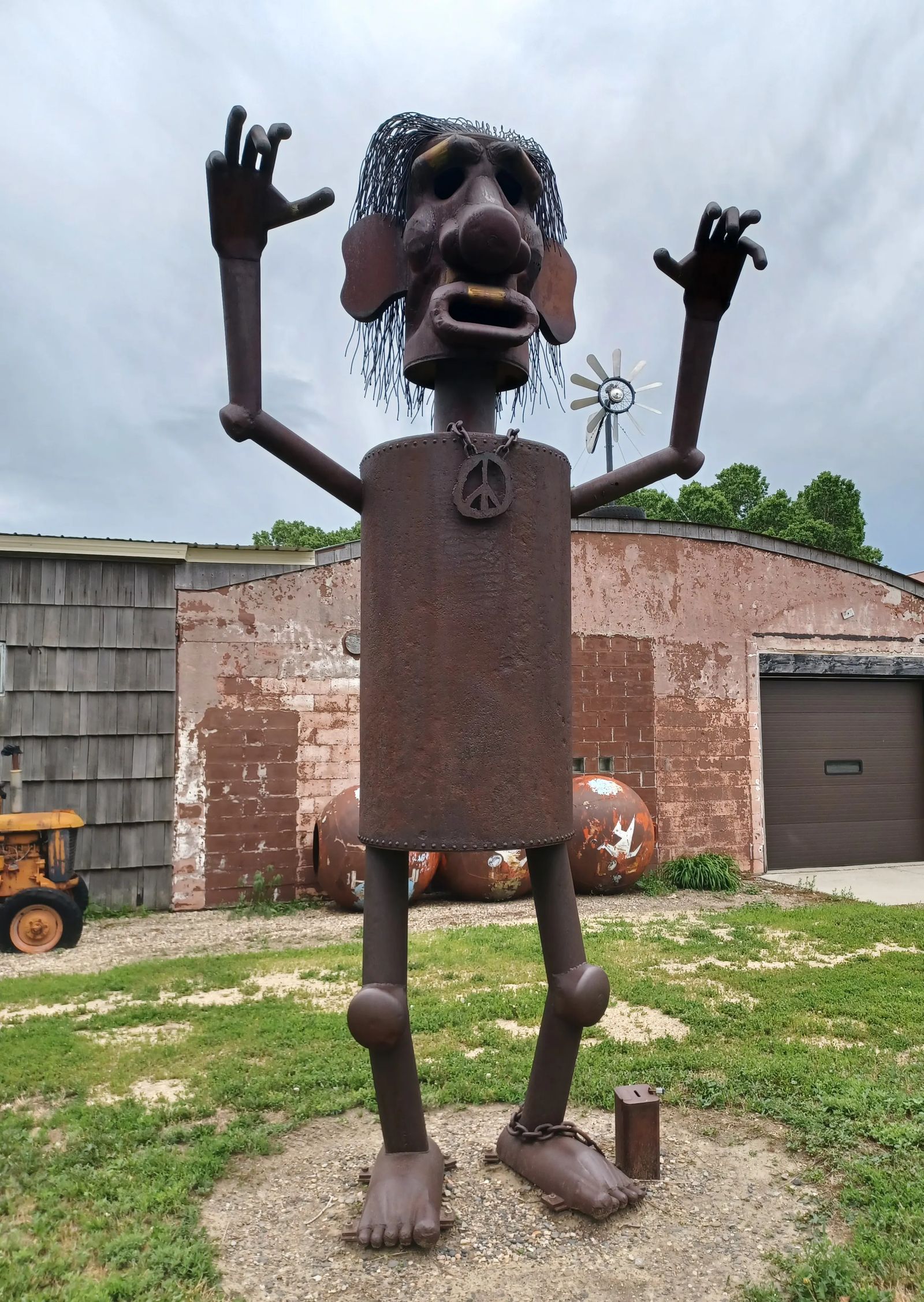 Photo of a metal sculpture in Joliet, Montana