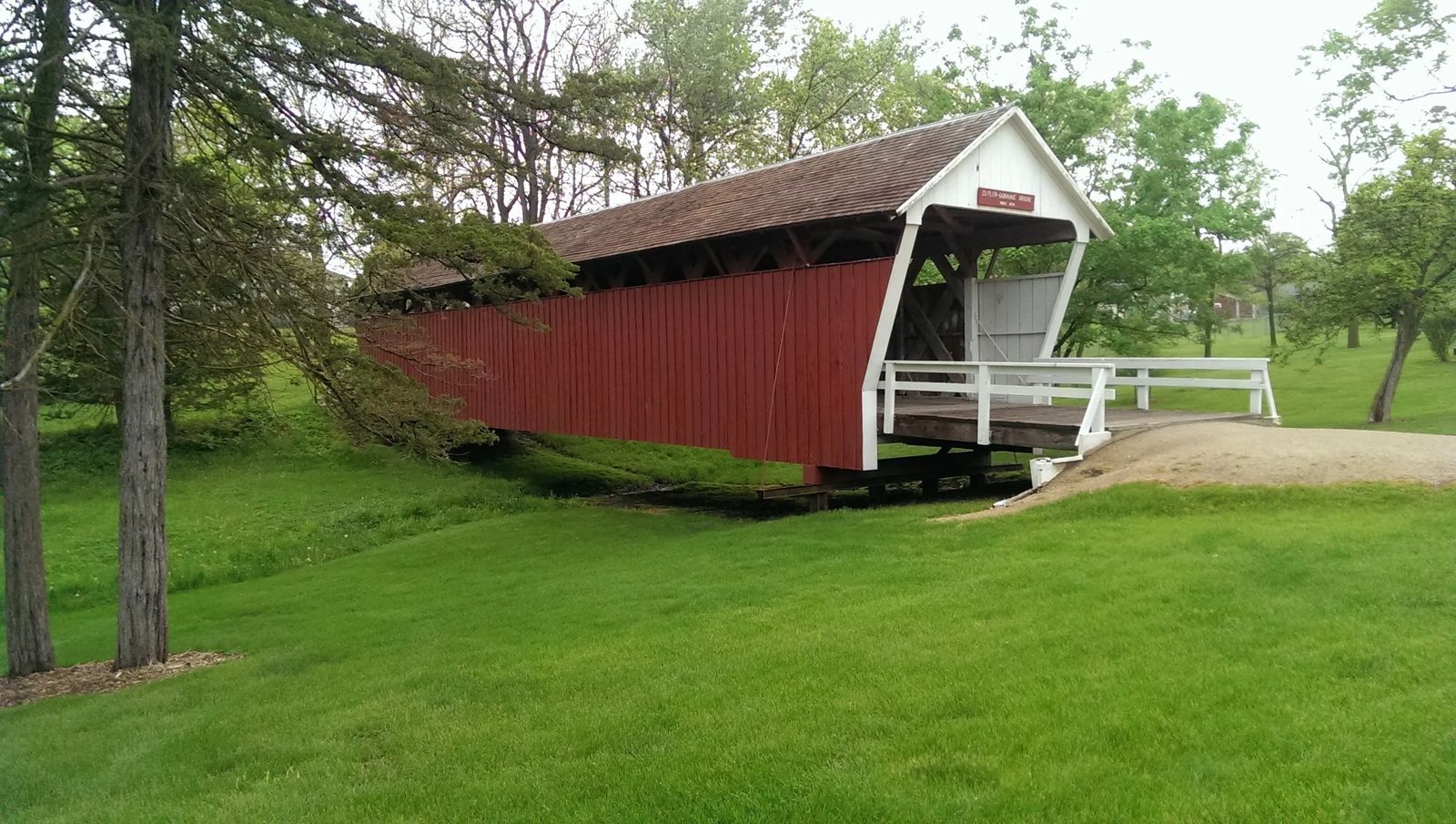 Photo of a covered bridge in Winterset, Iowa.