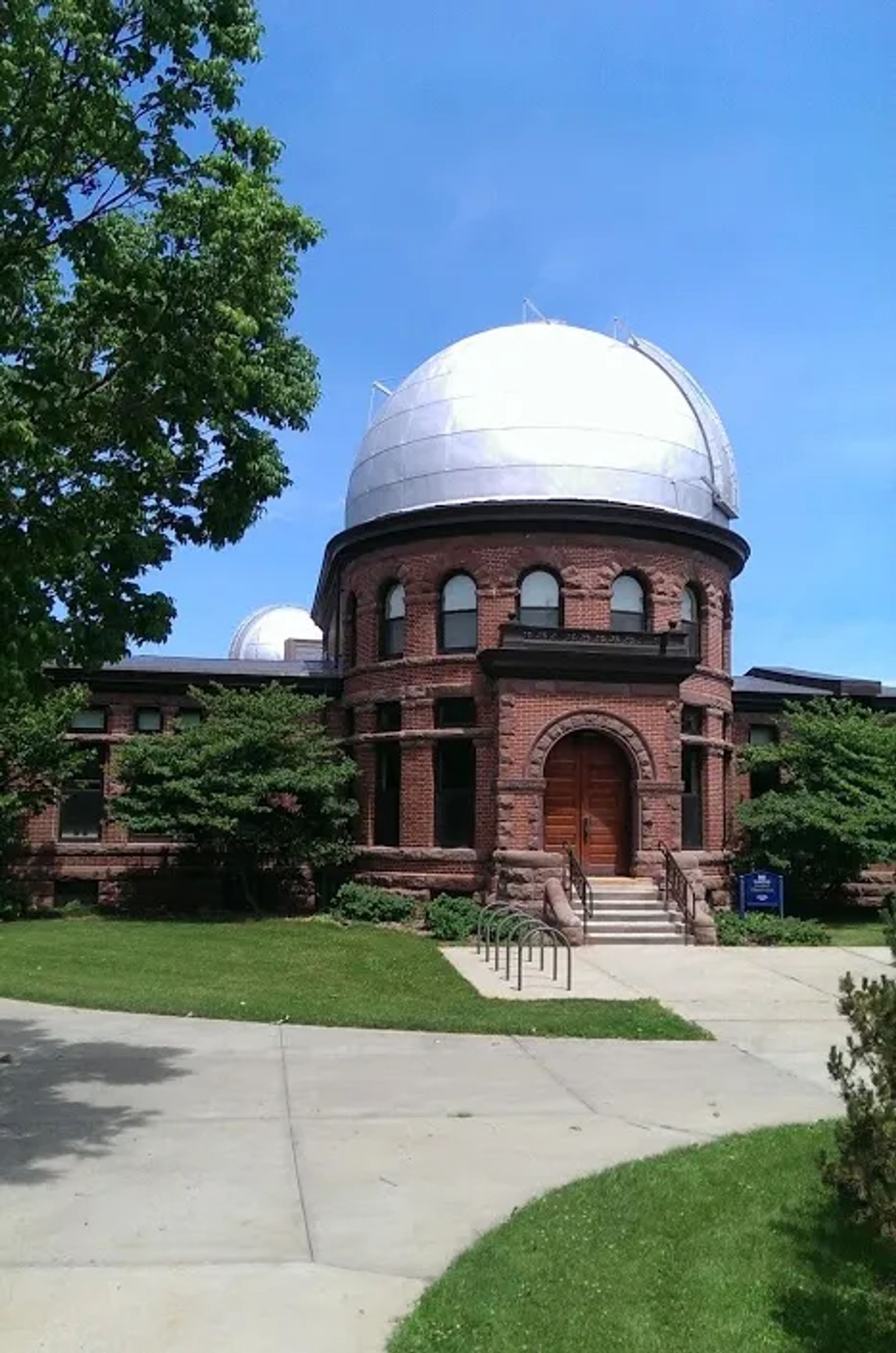 Photo of The Goodsell Observatory, at Carleton College in Northfield, Minnesota