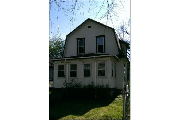 Photo of This is the house where "The Kid" (played by Prince) lived in the movie "Purple Rain," in Minneapolis, Minnesota