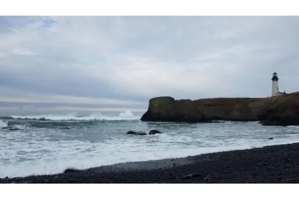 Photo of The cobble beach rocks at Yaquina Head, Oregon