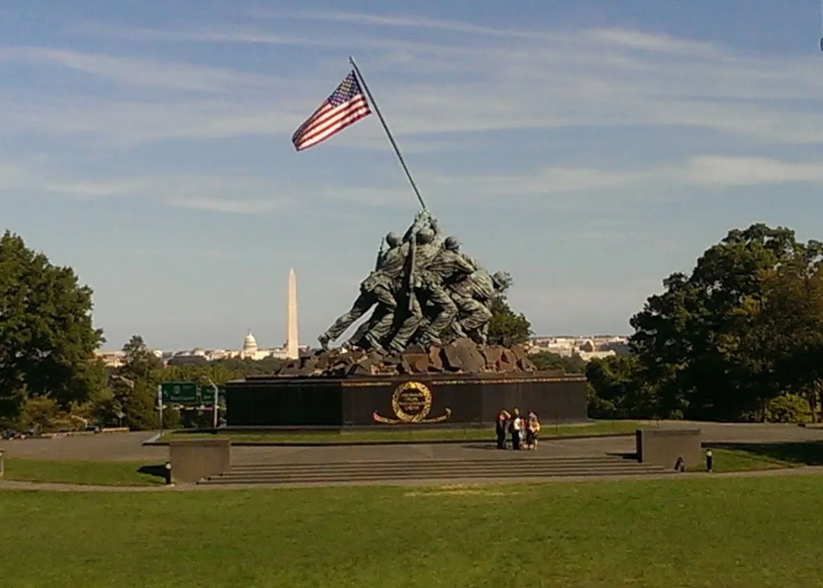 Photo of the Marine Corps War Memorial, in Arlington, Virginia